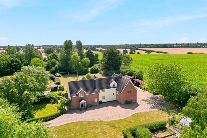 6 Bedroom Detached House For Sale In Mendham, Harleston, IP20