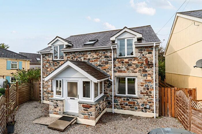4 Bedroom Detached House For Sale In Garras, Helston, Cornwall, TR12
