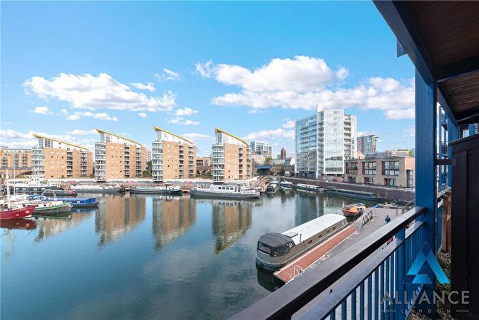 2 Bedroom Flat For Sale In Victory Place, London, E14