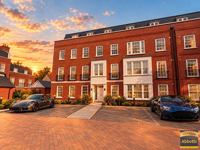2 Bedroom Flat To Rent In Abbots Gate, Bury St. Edmunds, IP33