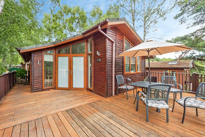2 Bedroom Mobile/park Home For Sale In Warmwell Road, Warmwell, Dorchester, DT2