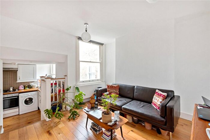 1 Bedroom Apartment To Rent In Geldeston Road, London, E5
