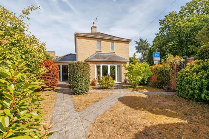 3 Bedroom Detached House For Sale In Grove Road, Beccles, NR34