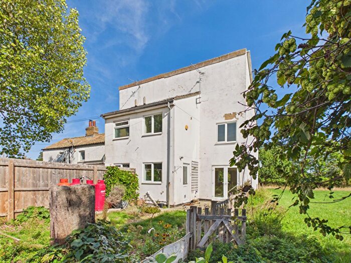 2 Bedroom Semi-Detached House For Sale In Smiths Path, Cottenham, CB24