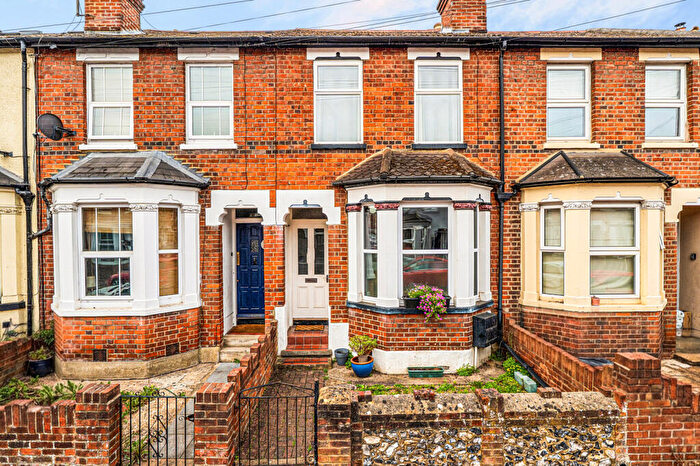2 Bedroom Terraced House For Sale In Newport Road, Reading, RG1