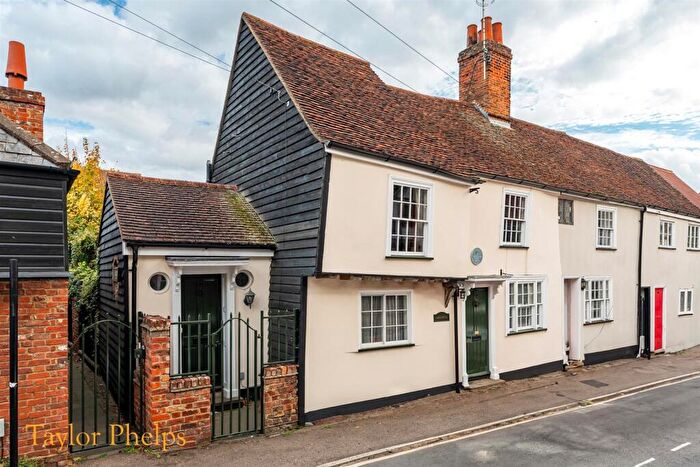 3 Bedroom Semi-Detached House For Sale In Crib Street, Ware, SG12