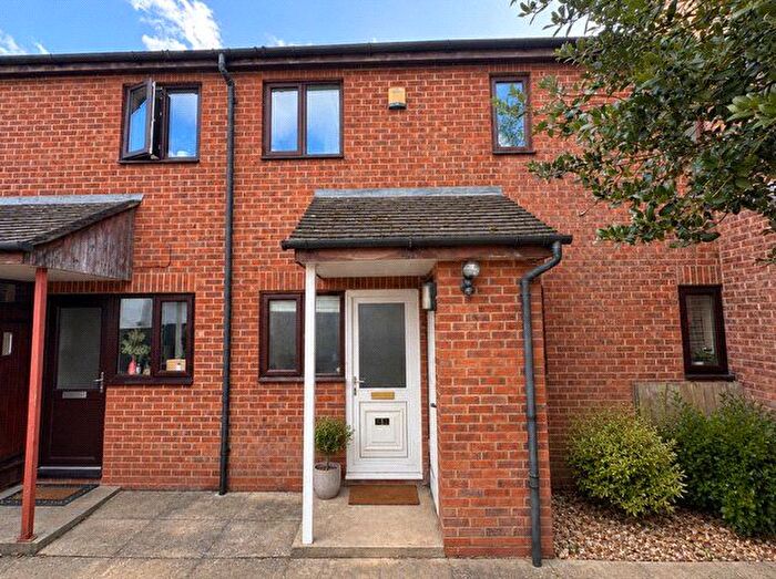2 Bedroom Terraced House For Sale In Bewdley Street, Evesham, Worcestershire, WR11