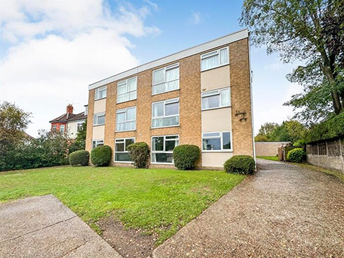 2 Bedroom Apartment To Rent In Danecourt Road, Poole, BH14