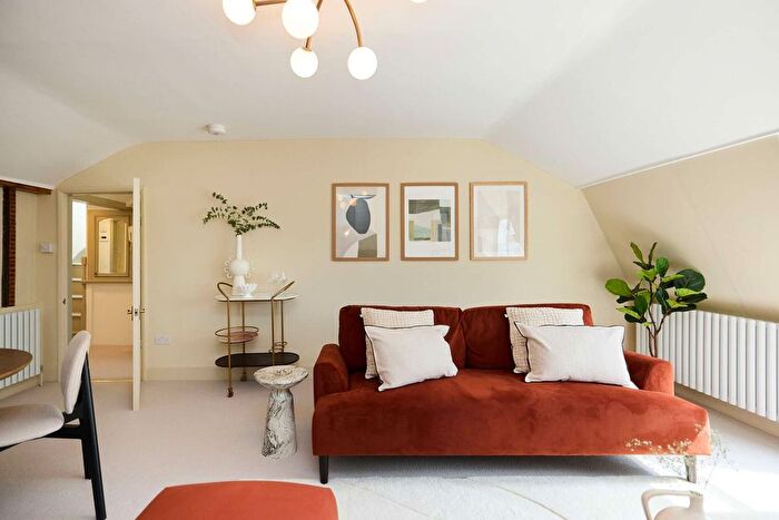 2 Bedroom Flat To Rent In Marylebone, NW1