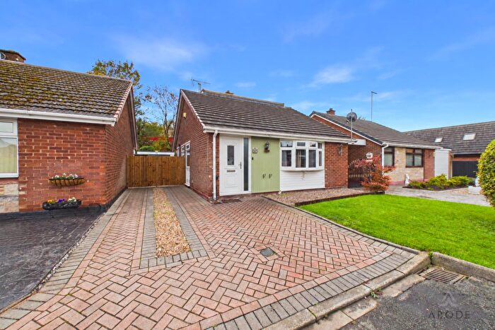 3 Bedroom Detached Bungalow For Sale In Hurst Drive, Stretton, Burton-on-Trent, DE13