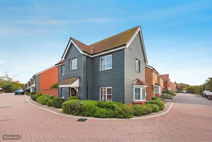 3 Bedroom House For Sale In Flock Drive, Fordham Heath, Colchester, CO3
