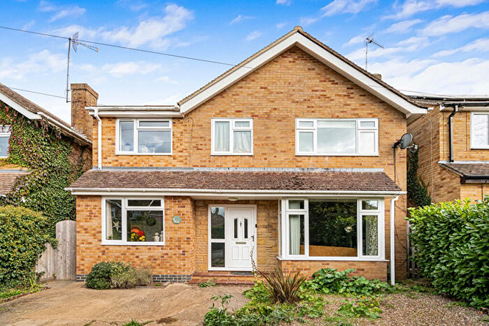 4 Bedroom Detached House For Sale In Isis Close, Long Hanborough, OX29