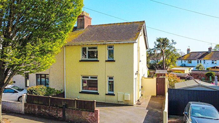 3 Bedroom Semi-Detached House For Sale In Eastwick Road, Taunton., TA2