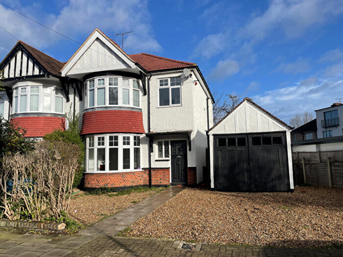 3 Bedroom End Of Terrace House To Rent In Gloucester Road, Harrow, Middlesex, HA1