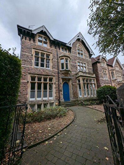 2 Bedroom Flat To Rent In St Johns Road Basement Ref, BS8