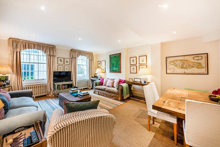 3 Bedroom Flat For Sale In Eccleston Square, London, SW1V