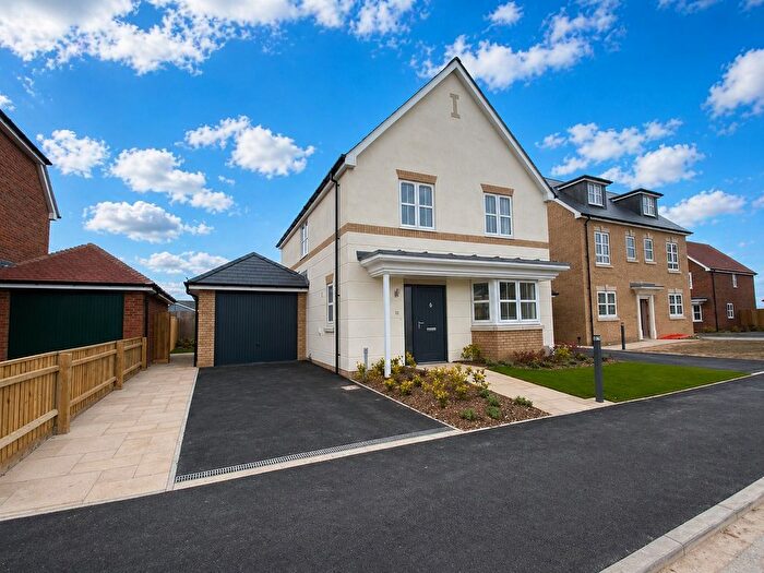 4 Bedroom Detached House For Sale In Warmwell Road, Crossways, Dorchester, DT2