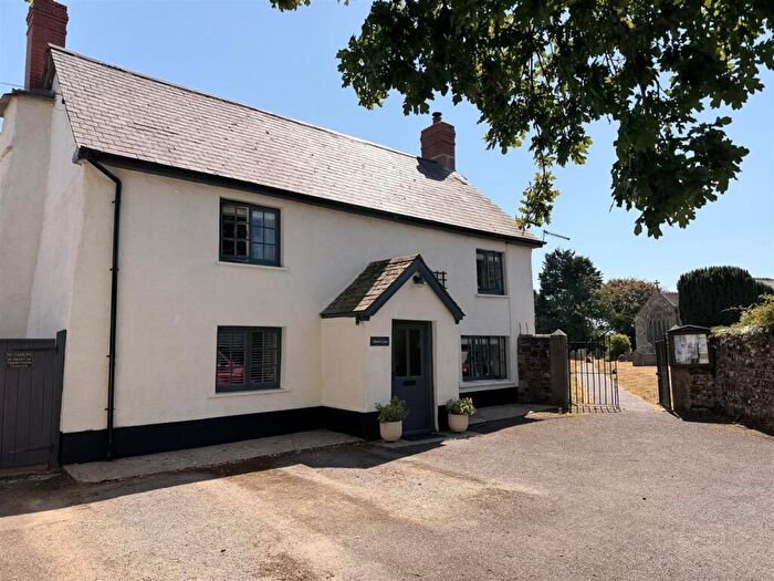 4 Bedroom Cottage For Sale In Burrington, EX37