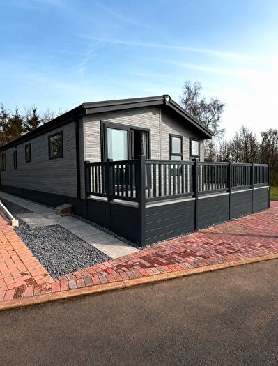 2 Bedroom Lodge For Sale In Wyre Common, Cleobury Mortimer, DY14