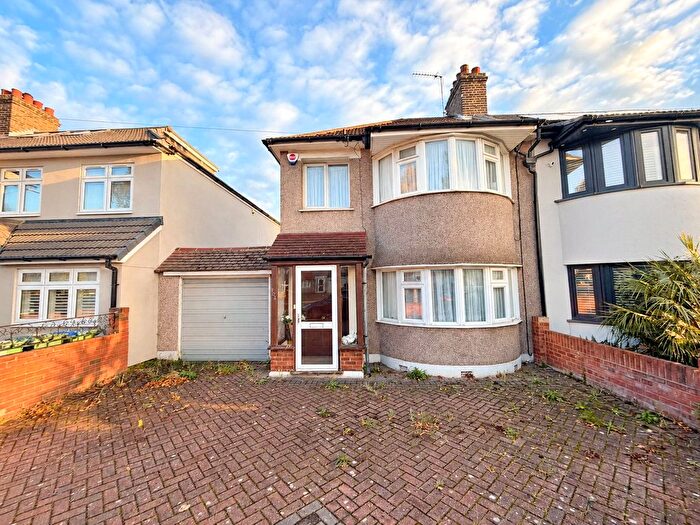3 Bedroom Detached House To Rent In Okehampton Crescent, Welling, DA16