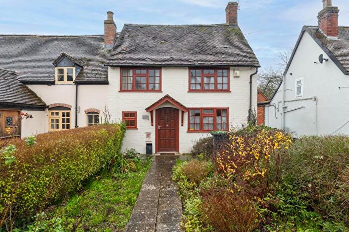 2 Bedroom Cottage For Sale In Church Road, Southam, CV47