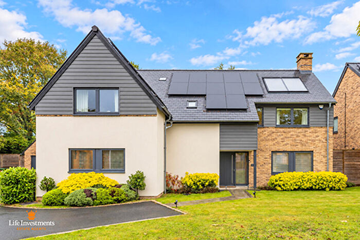 5 Bedroom Detached House To Rent In Gorse Farm Close, Rugby, Warwickshire, CV22