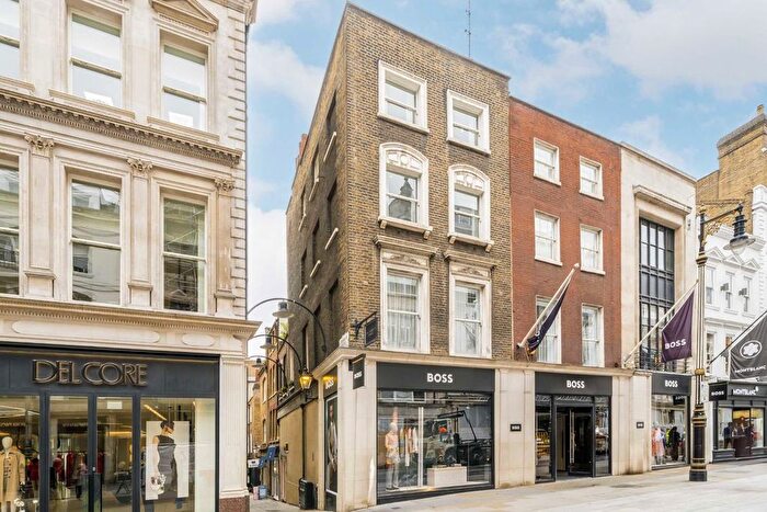2 Bedroom Flat To Rent In Lancashire Court, Mayfair, W1S