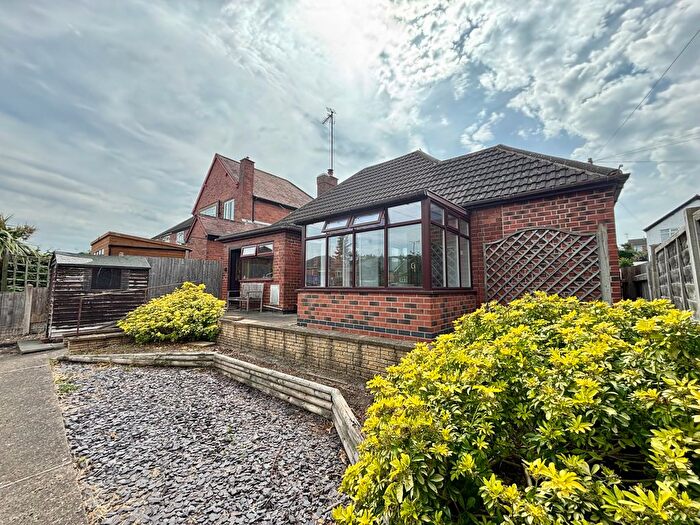 2 Bedroom Bungalow To Rent In Kitling Greaves Lane, Burton-On-Trent, DE13