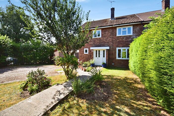 3 Bedroom Semi-Detached House For Sale In Fairfield Road, Borough Green, Sevenoaks, TN15