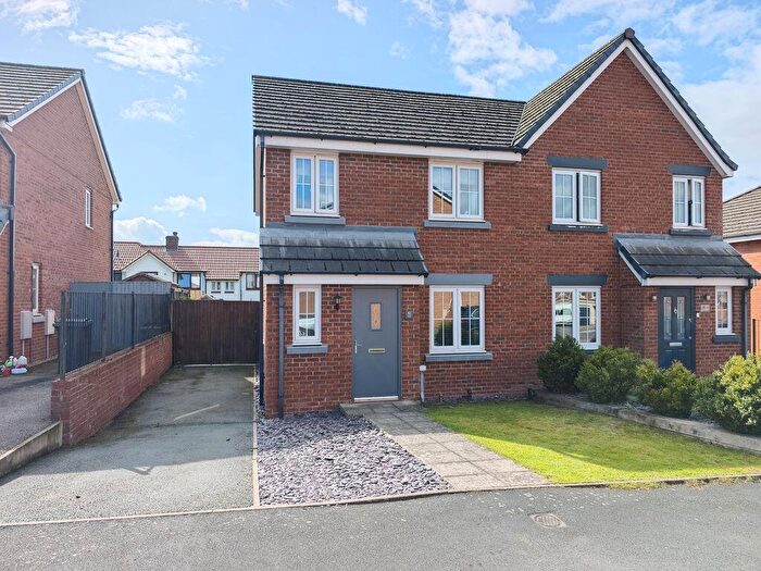 3 Bedroom Semi-Detached House For Sale In Cavaghan Gardens, Carlisle, CA1