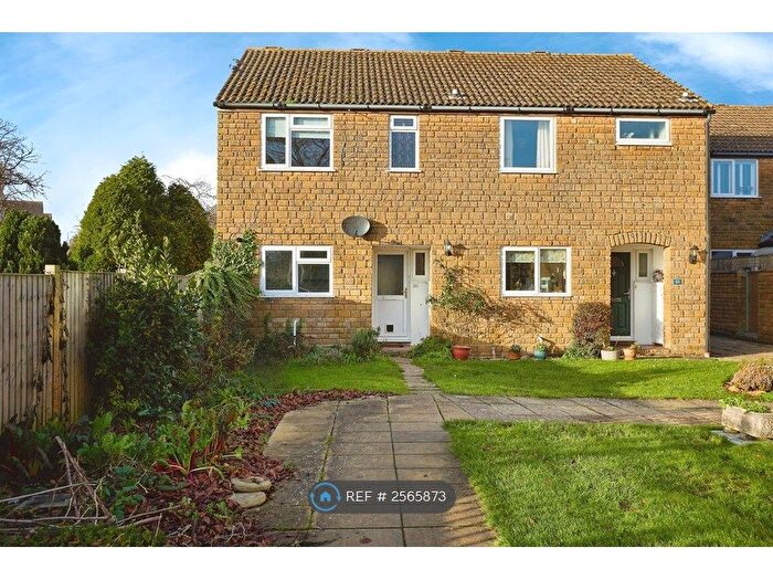 3 Bedroom Semi-Detached House To Rent In Acreman Court, Sherborne, DT9
