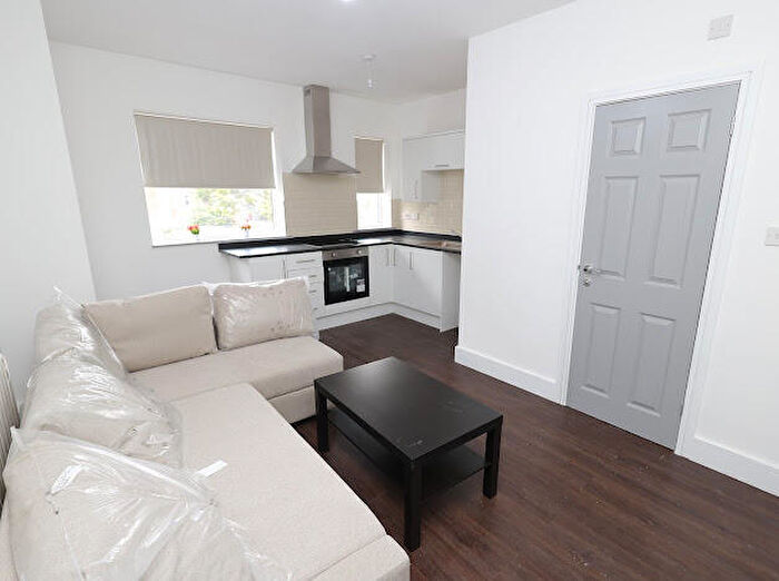 1 Bedroom Apartment To Rent In Bearwood Road, B66
