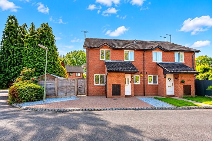 2 Bedroom Semi-Detached House For Sale In Newsham Road, Woking, GU21