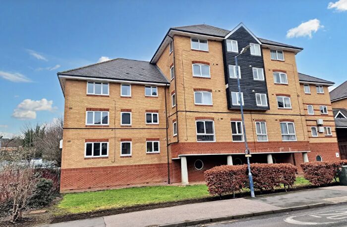 2 Bedroom Flat For Sale In St. Peters Street, Maidstone, ME16