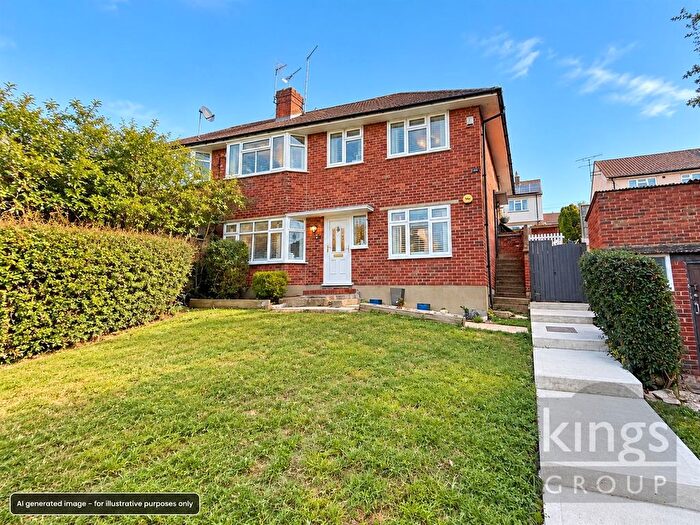 2 Bedroom Flat For Sale In Sewardstone Gardens, Chingford, E4