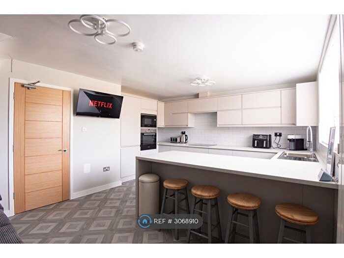 5 Bedroom End Of Terrace House To Rent In Frome Road, Bath, BA2