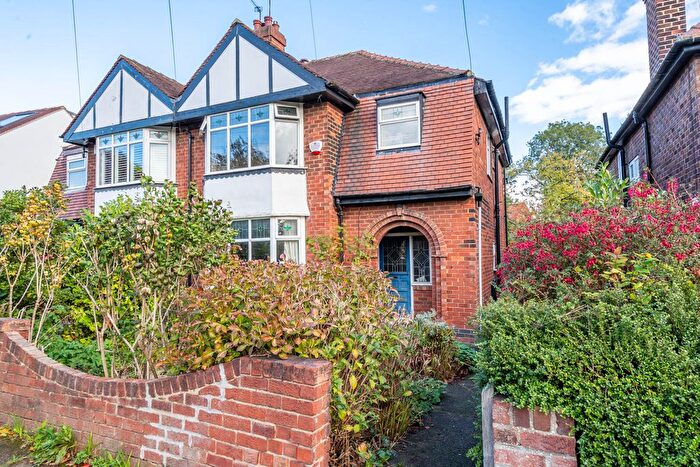 3 Bedroom Semi-Detached House For Sale In Westminster Road, York, YO30
