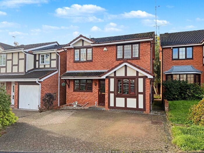 3 Bedroom Detached House For Sale In Eydon Close, Rugby, CV21