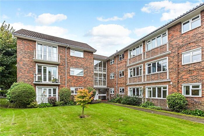 2 Bedroom Property To Rent In North Walls, Regnum Court, PO19