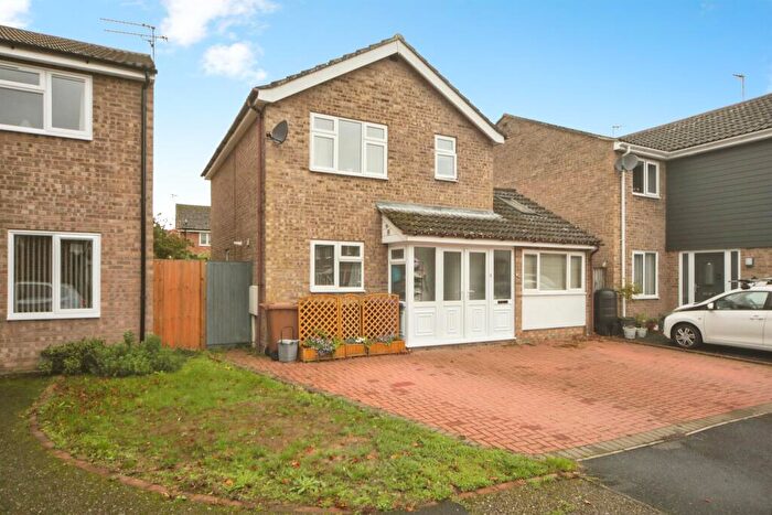 3 Bedroom Detached House For Sale In Woodside Close, Bury St. Edmunds, IP33