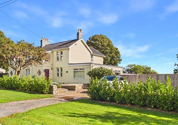 4 Bedroom Semi-Detached House For Sale In Bath Old Road, Radstock, BA3
