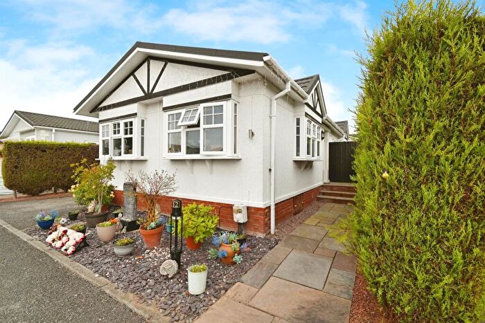 2 Bedroom Park Home For Sale In Eye Road, Brome, Eye, IP23