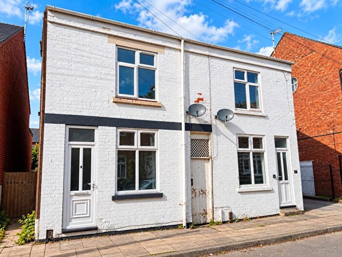 3 Bedroom Semi-Detached House For Sale In Percy Road, Aylestone, Leicester, LE2