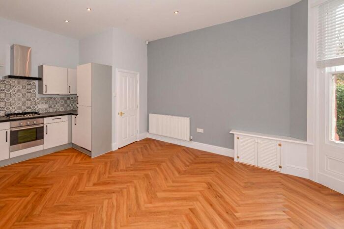 2 Bedroom Flat To Rent In Flat, Sefton Drive, Sefton Park, Liverpool, L8