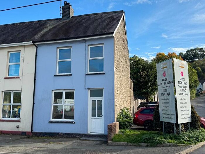 2 Bedroom End Of Terrace House For Sale In Station Road, Newcastle Emlyn, SA38