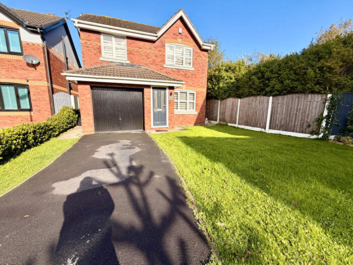 4 Bedroom Detached House For Sale In Greenbriar Close, Blackpool, Lancashire, FY3