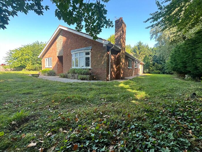 3 Bedroom Bungalow For Sale In White Cross, Draw Dyke, Sutton St James, PE12