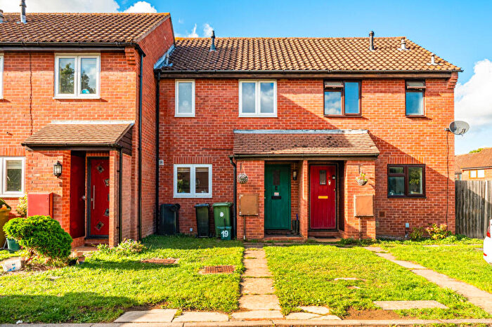 2 Bedroom Terraced House For Sale In Stubble Close, Oxford, Oxfordshire, OX2