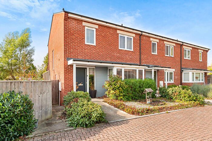 3 Bedroom End Of Terrace House For Sale In Mereland Road, Didcot, OX11