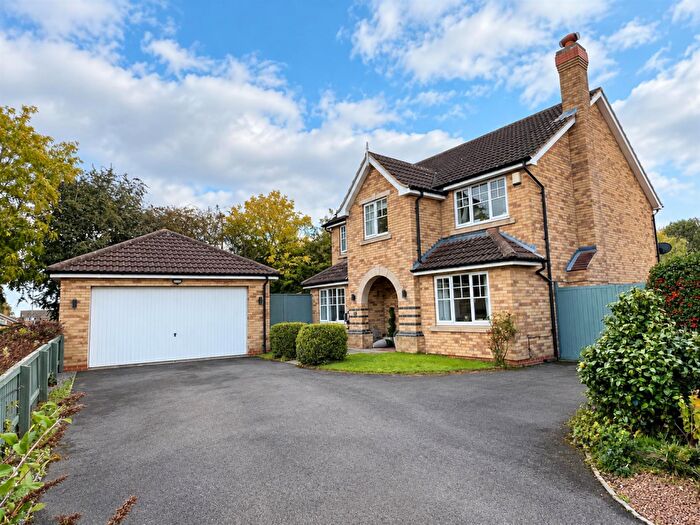 5 Bedroom Detached House For Sale In Newlyn Drive, Darlington, DL3